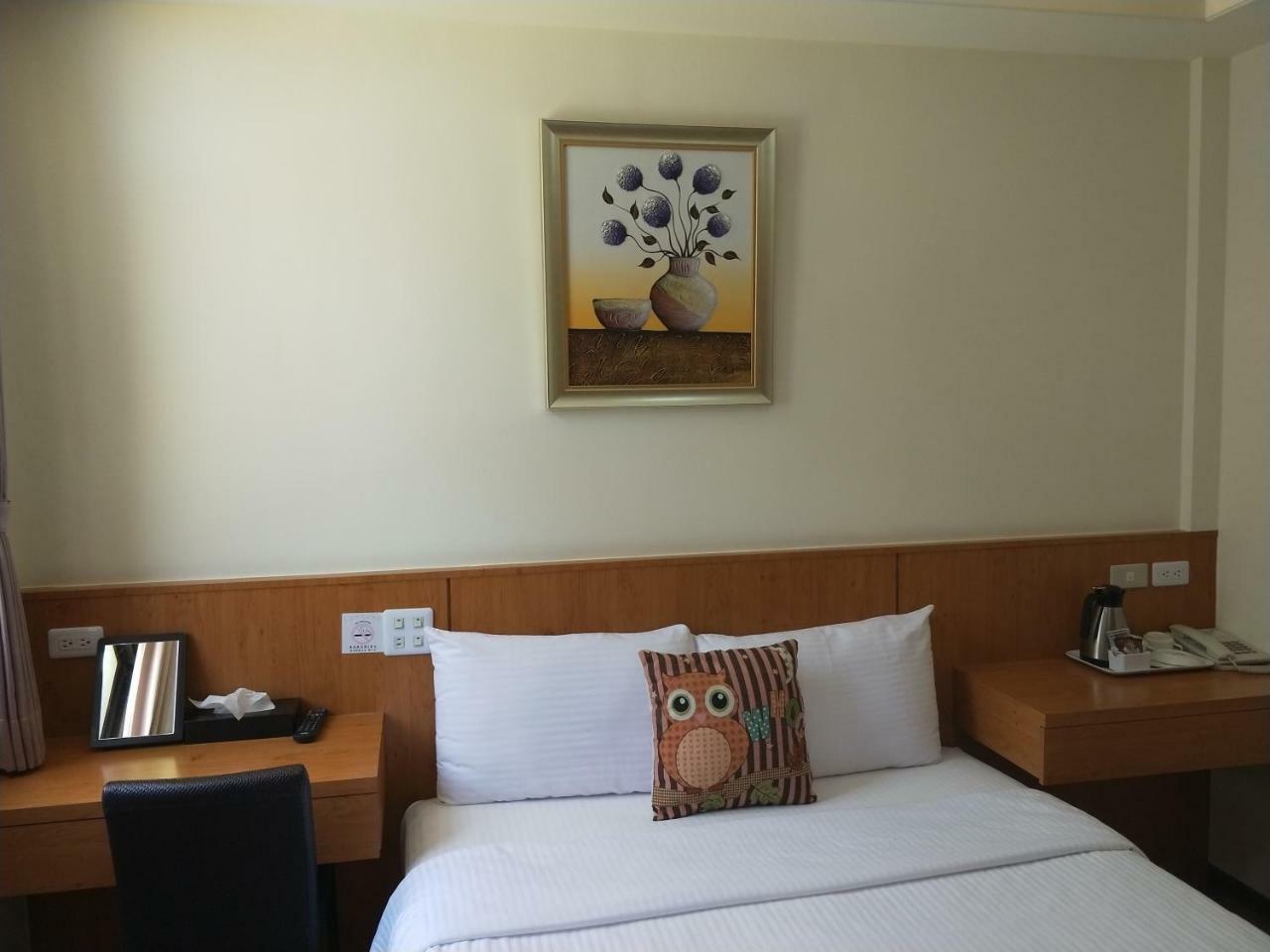 Oriental Hotel ไท่หมาหลี่ ภายนอก รูปภาพ